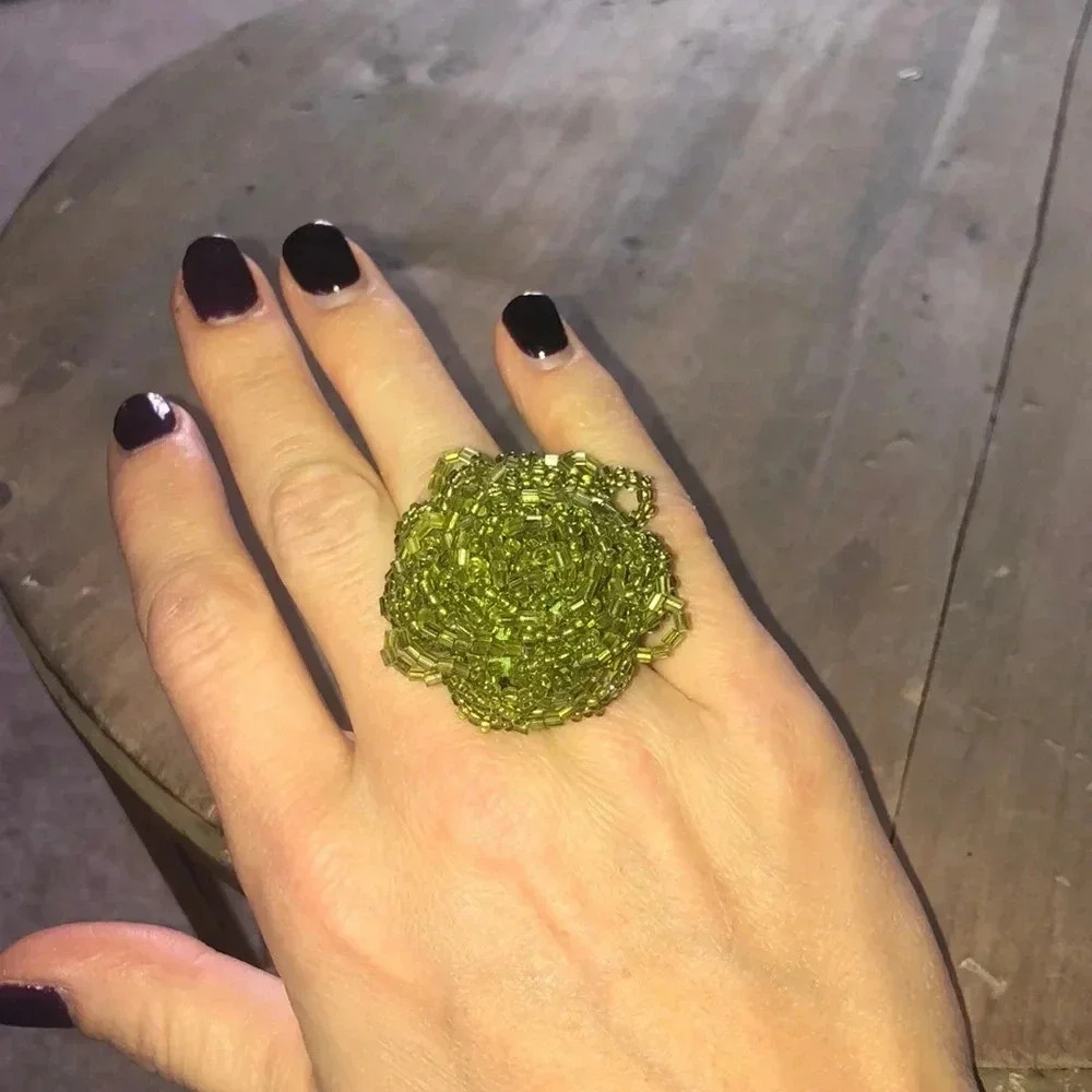 Green Beaded Flower‎ Ring